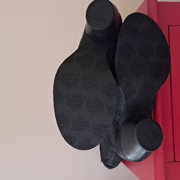 John Fluevog "East End Sainsbury" - Picture 6 of 11